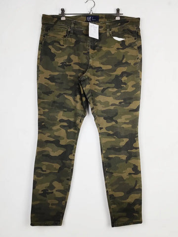 Gap (P-204)